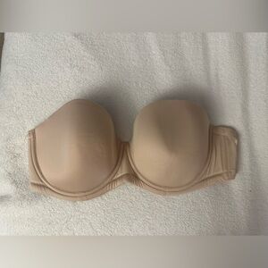 Wacoal Nude Strapless Bra 40DD | Full Coverage Convertible Bra | Like New
